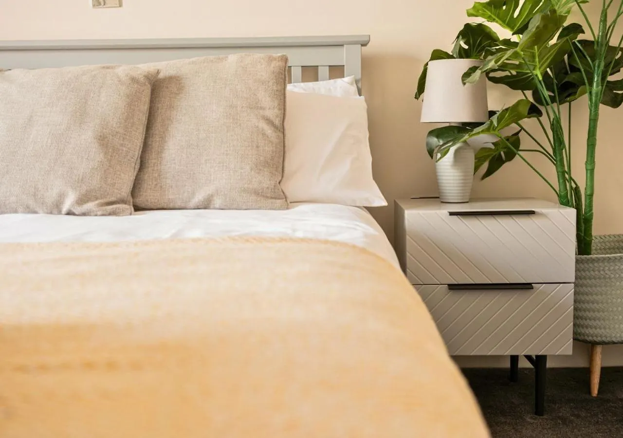 Stunning 2 Bed In The Centre Of Cheltenham! Apartment
