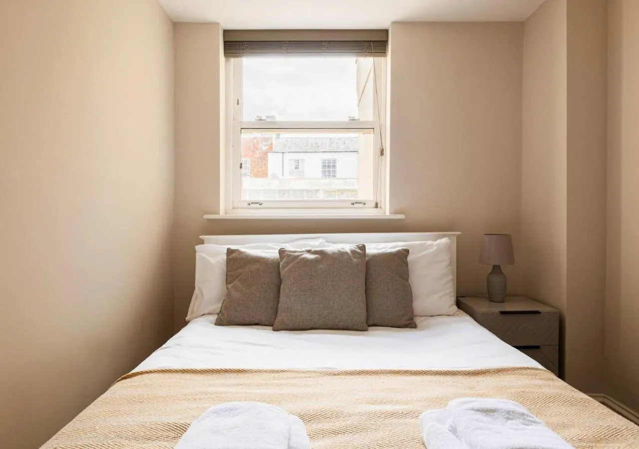 Apartment Stunning 2 Bed In The Centre Of Cheltenham!